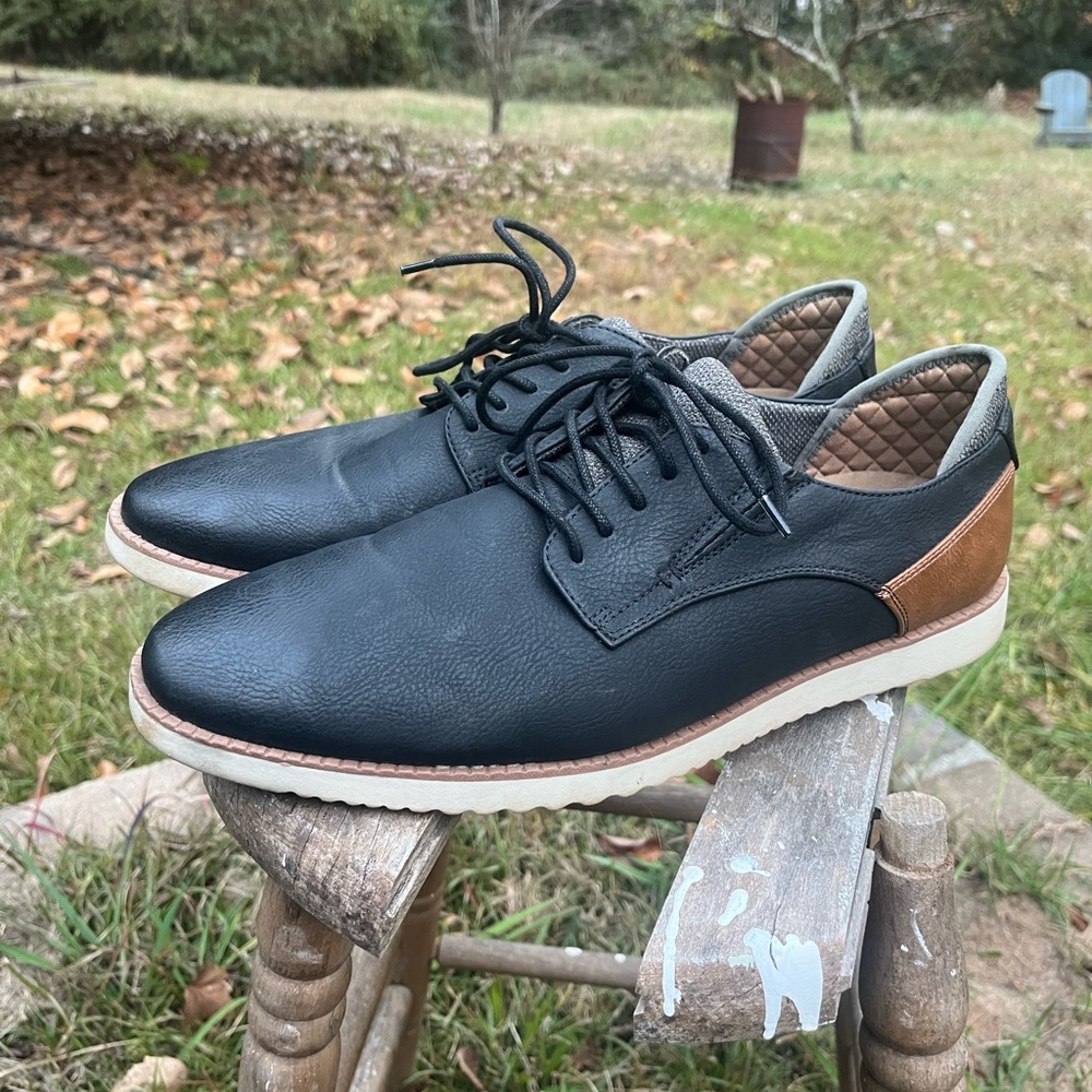 Dr Scholl’s Black and Brown Oxford Shoes with Lace-Up Design